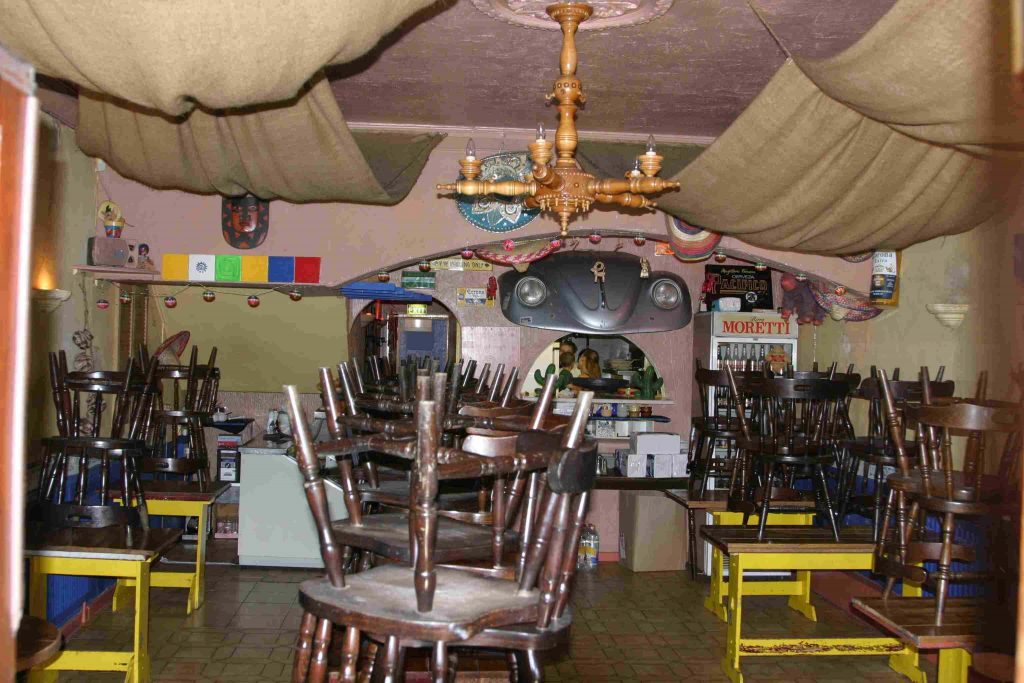 Picture showing the inside of Salsa Mexicana in 2007